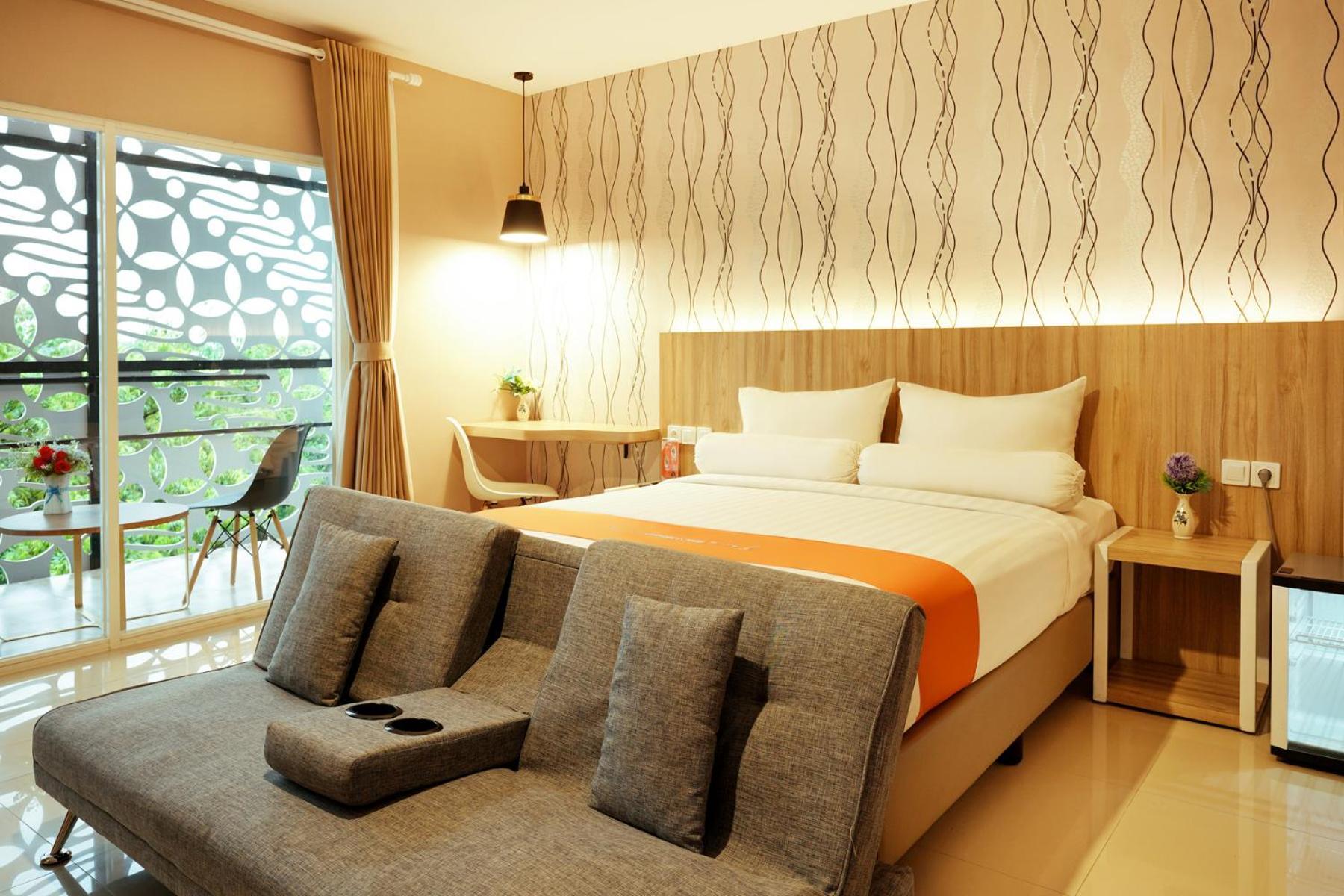 Front One Hotel Sragen Exterior photo